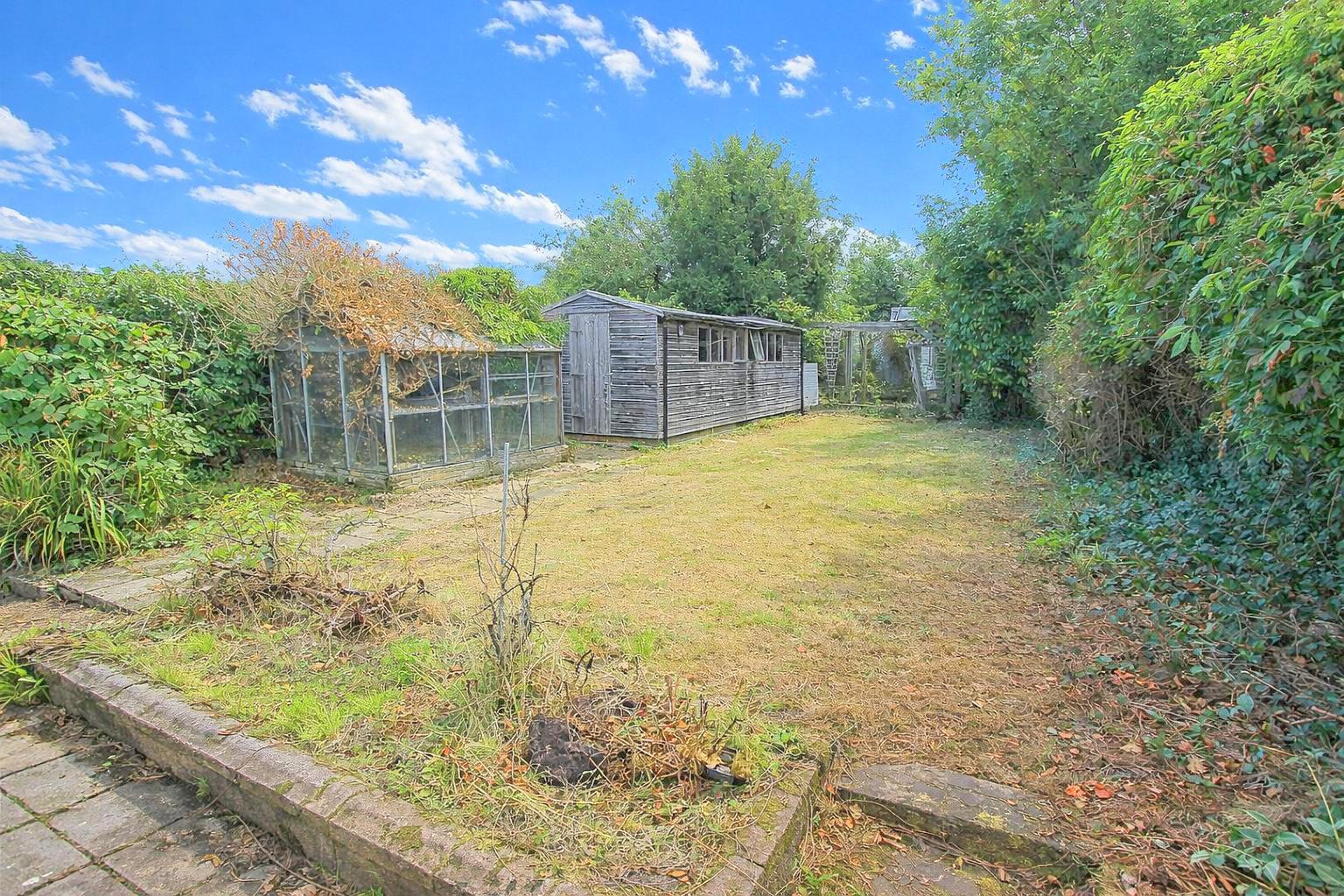 Redford Avenue, Wallington